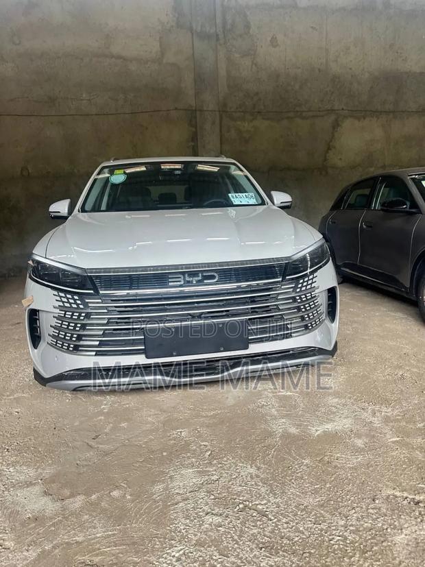 New BYD Seal DM-i 2024 Silver