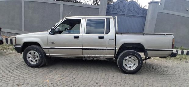 Mitsubishi L200 Club Cab 2.0 4WD 2001 Silver