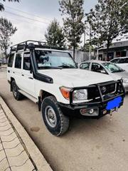 Toyota Land Cruiser 2019 White for sale