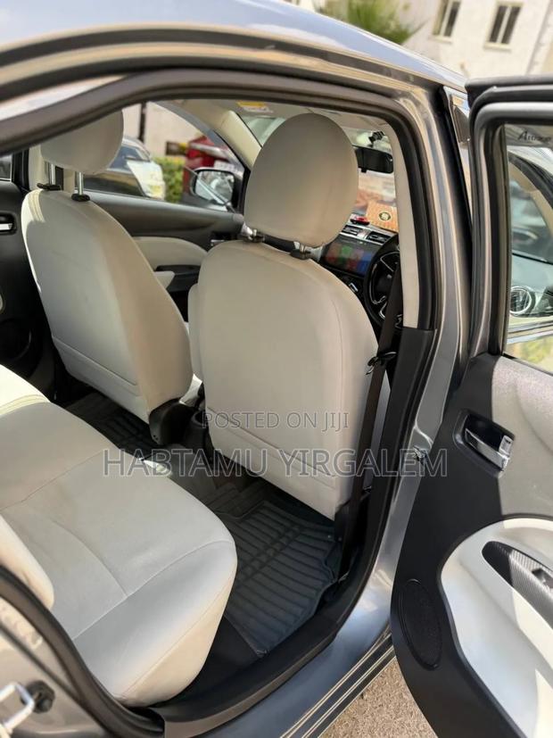 Changan Alsvin 2020 Yellow
