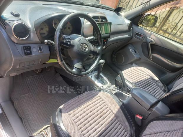 Toyota RAV4 2001 Silver