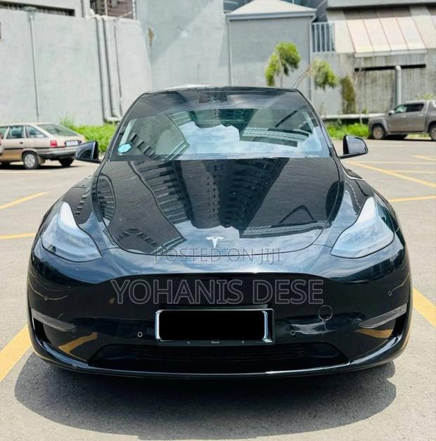 Tesla Model Y 2023 Matt Black