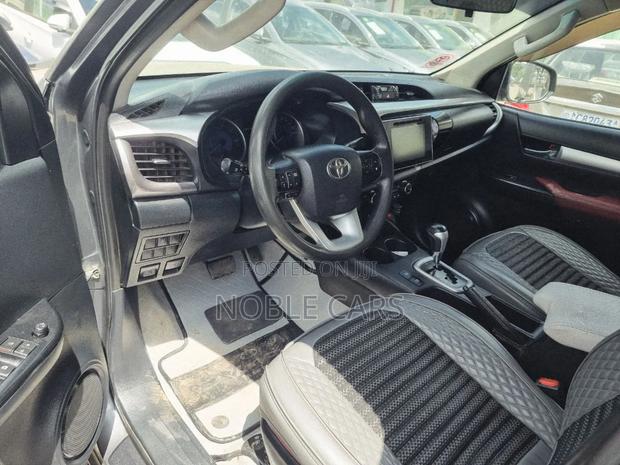 Toyota Hilux Revo Double Cab Deisel 2.8 AWD 2022 Silver