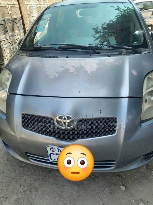 Toyota Yaris 1.0 VVT-i 2007 Gray