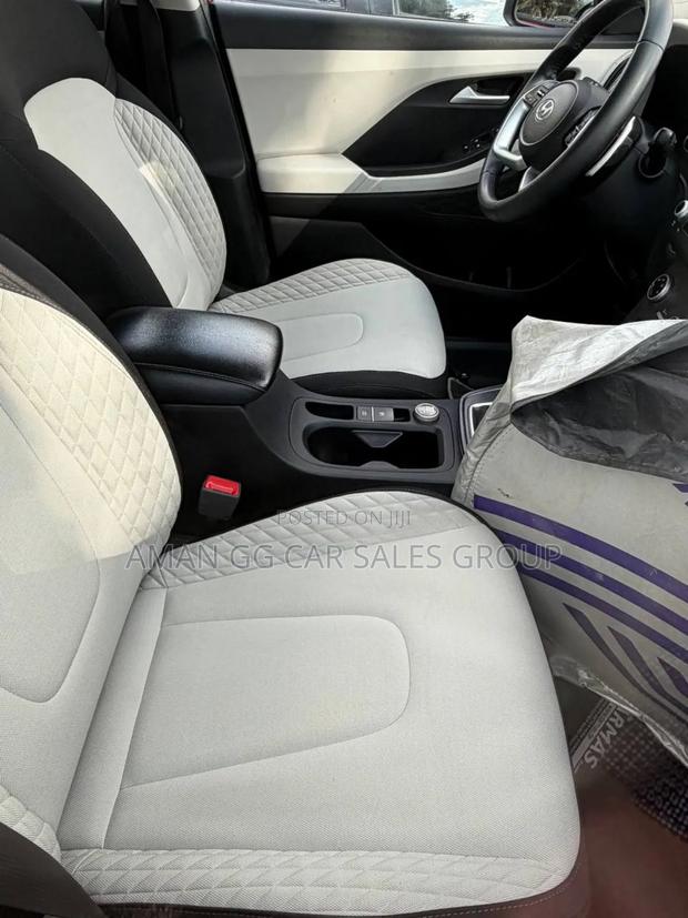 Hyundai Creta 2023 Red