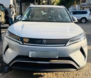 BYD Yuan Up 2025 Off white for sale