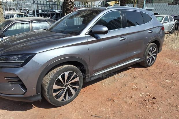 BYD Song Plus 2024 Teal