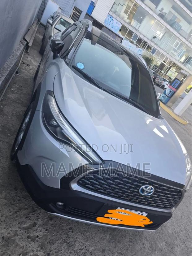 New Toyota Corolla Cross Hybrid 2024 Silver
