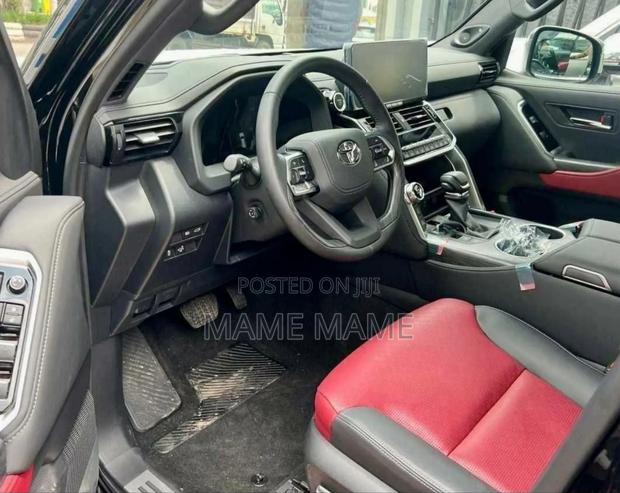 Toyota Land Cruiser 2022 Black