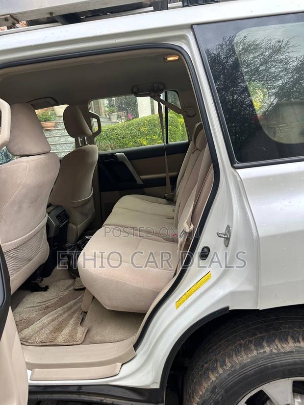 Toyota Land Cruiser Prado 2012 White