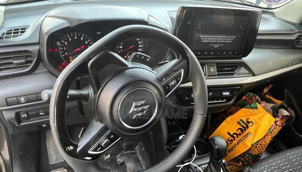 New Suzuki Swift 2024 Gray