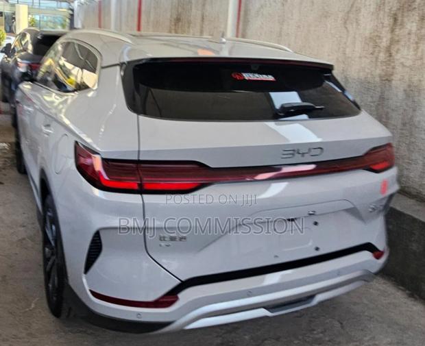 New BYD Song Plus 2025 Silver