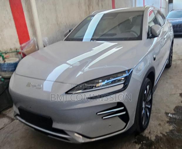 New BYD Song Plus 2025 Silver