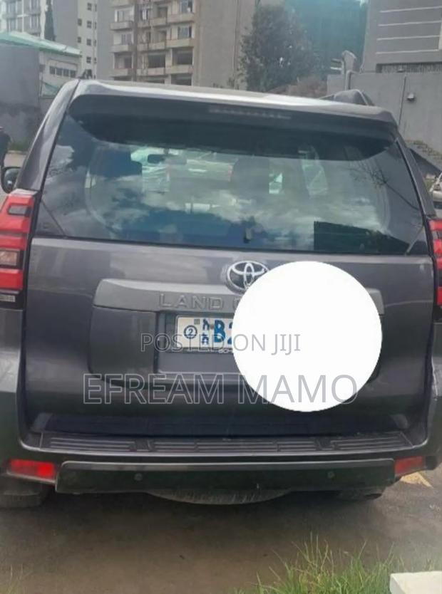 Toyota Land Cruiser 2019 Gray