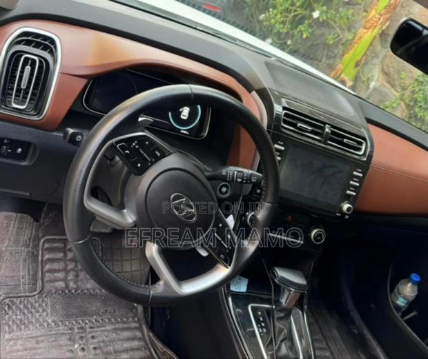 Hyundai Creta 2022 White