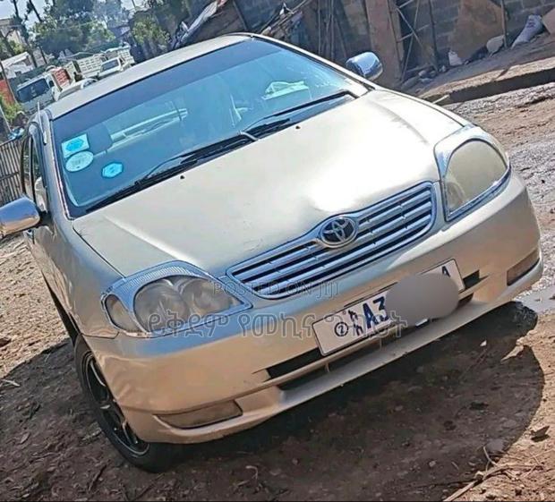 Toyota Corolla 2003 Gold
