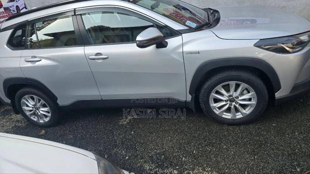 Toyota Corolla Cross Hybrid Nightshade AWD 2024 Silver
