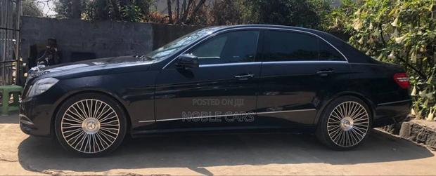 Mercedes-Benz E200 2012 Matt Black