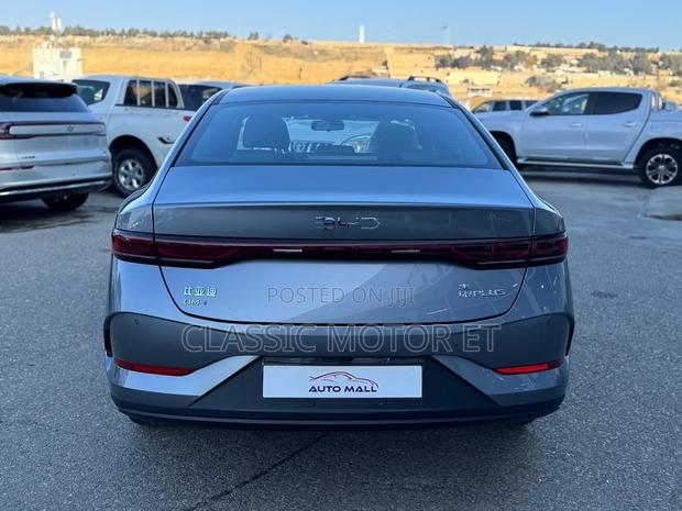 New BYD Qin Plus DM-i 2025 Gray