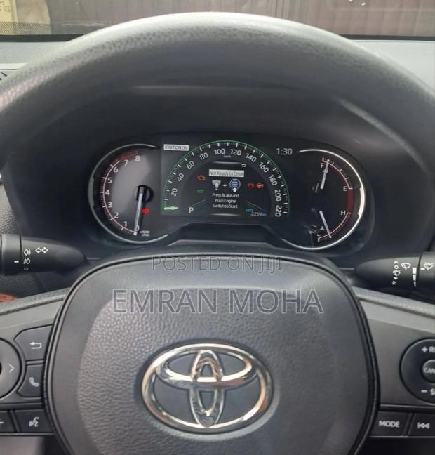 Toyota RAV4 2023 Green