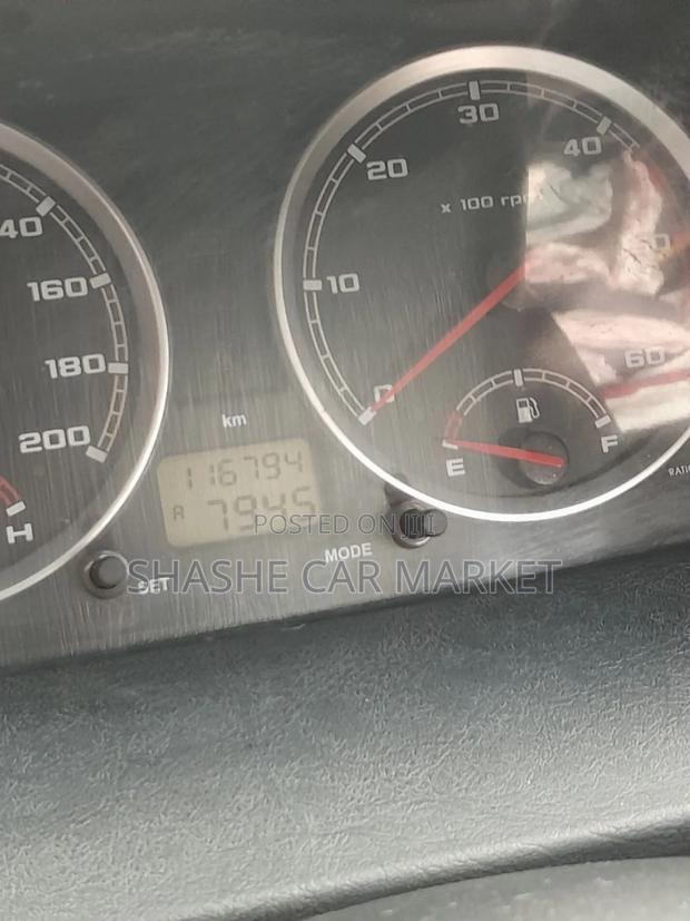 Tata Xenon 2014 Black