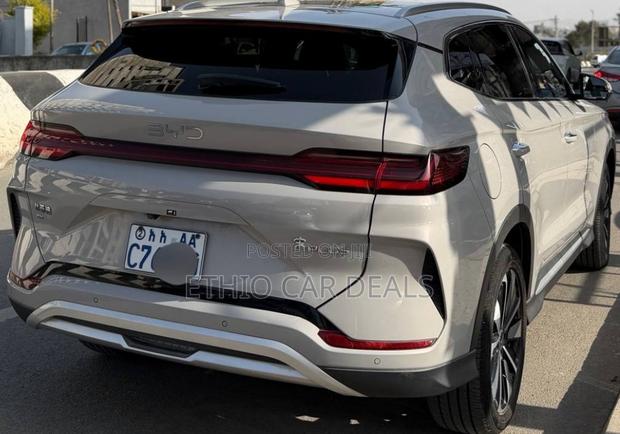 BYD Song Plus EV FWD 2024 Ivory