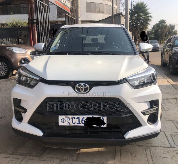 Toyota Raize 2022 White