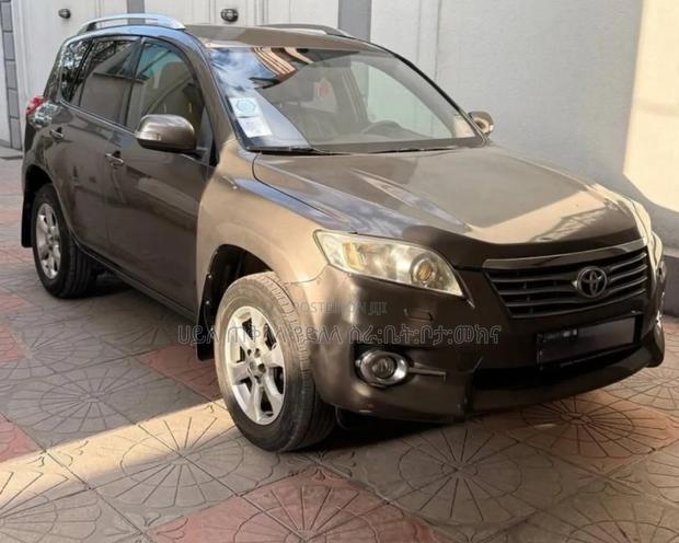 Toyota RAV4 2011 Teal