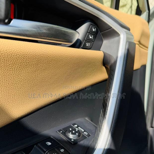 Toyota RAV4 Hybrid 2023 Teal