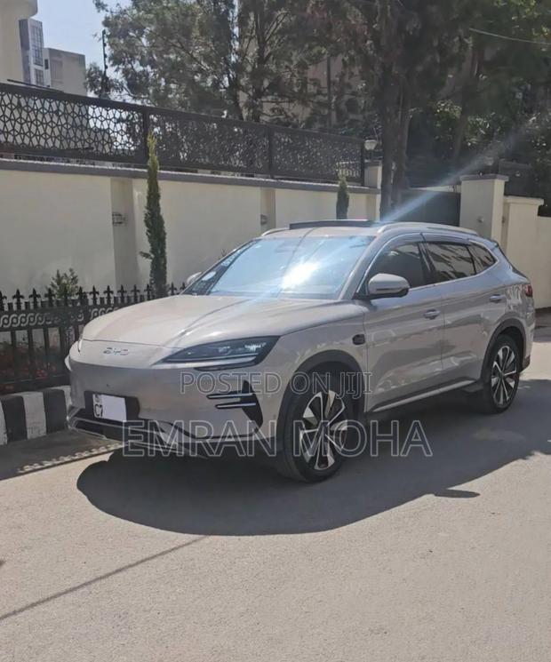 BYD Song Plus 2025 White