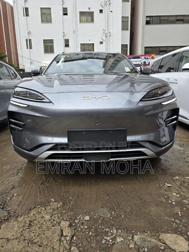 New BYD Song Plus 2025 Gray