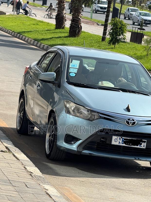 Toyota Yaris 2014 Blue