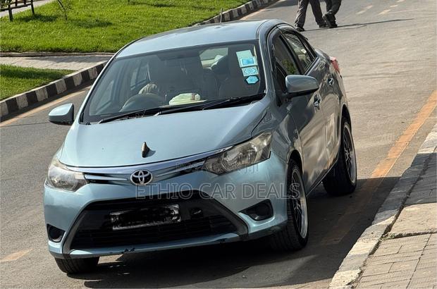 Toyota Yaris 2014 Blue