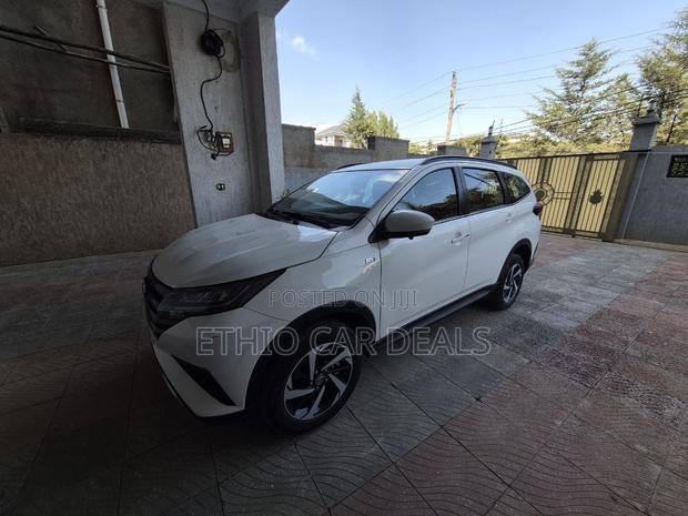 Toyota Rush 2023 White