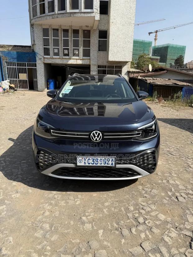 Volkswagen ID.6 2022 Blue