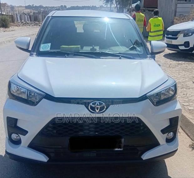 Toyota Raize 2023 White