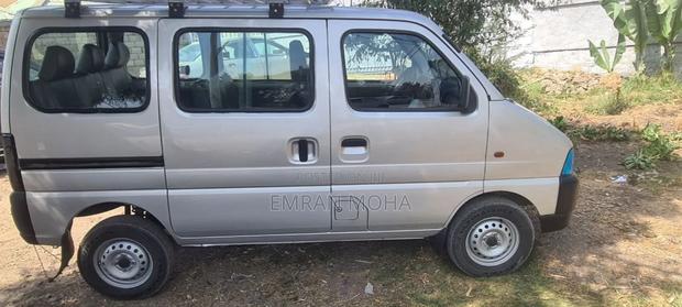 Suzuki Eeco 2024 Silver