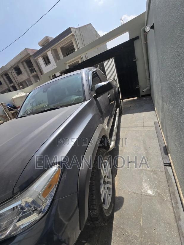 Toyota Tacoma 2019 Gray