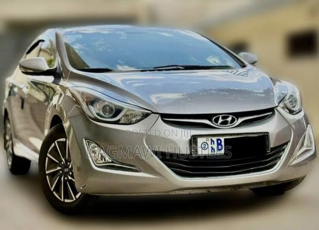 Hyundai Avante 2015 Gray