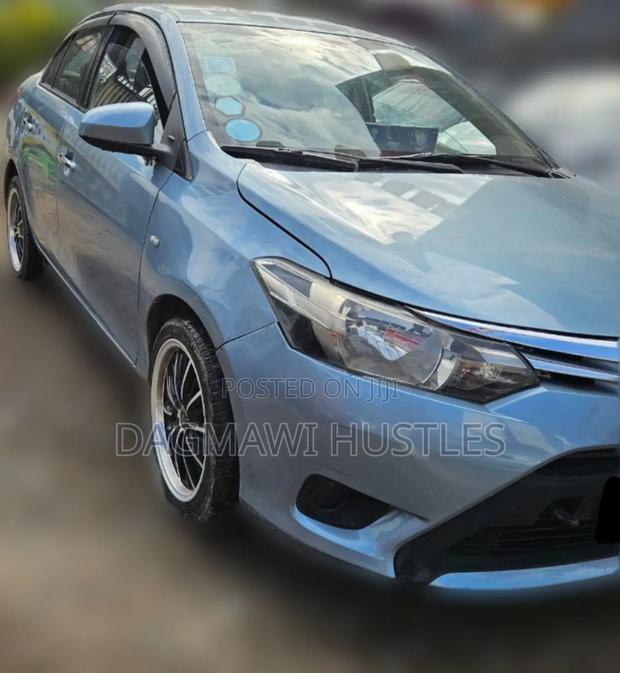 Toyota Yaris 2014 Blue