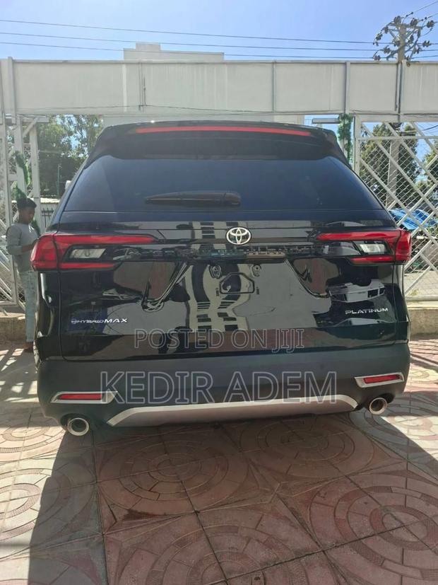 Toyota Grand Highlander Hybrid 2025 Black