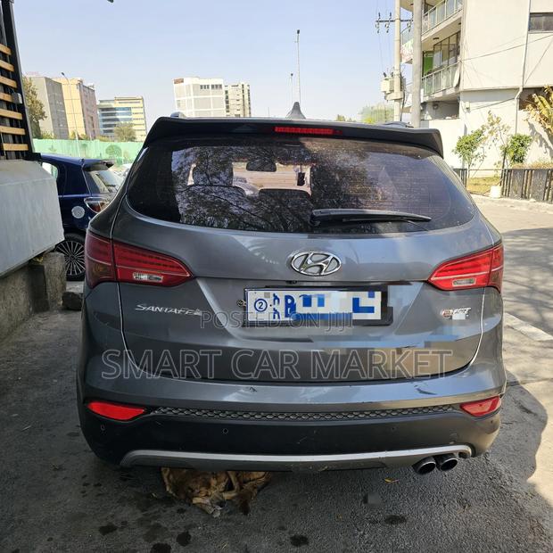 Hyundai Santa Fe 2014 Gray