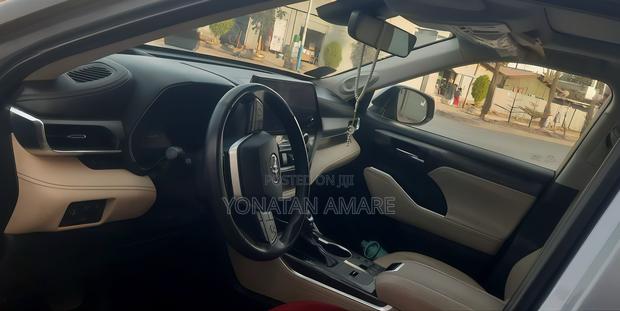 Toyota Highlander Hybrid 2023 Blue