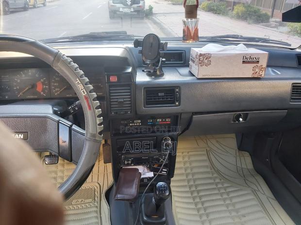 Nissan Sunny N13 Hatchback 1.6 1988 White