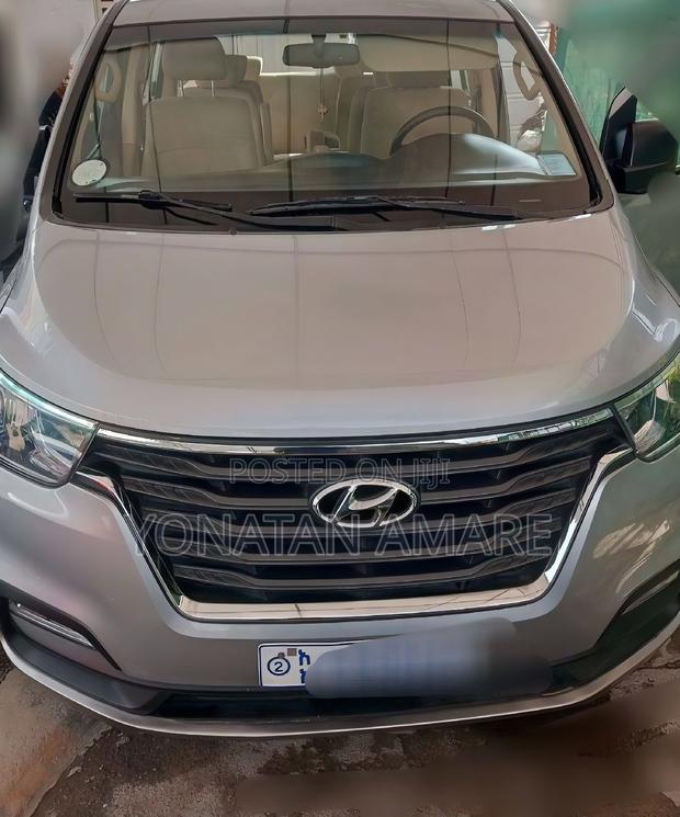 Hyundai H1 2021 Silver