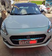 Suzuki Swift 2022 White for sale