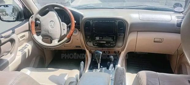 Toyota Land Cruiser 2001 Brown