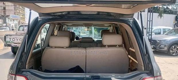 Toyota Land Cruiser 2001 Brown