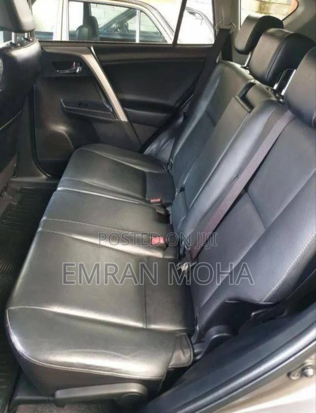 Toyota Land Cruiser 2001 Brown
