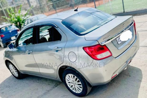 Suzuki Dzire 2022 Silver